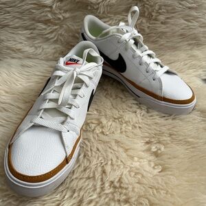 Nike Blazer Low Top. 8.5. Worn Once.